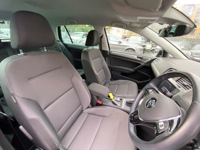 2017 Volkswagen Golf