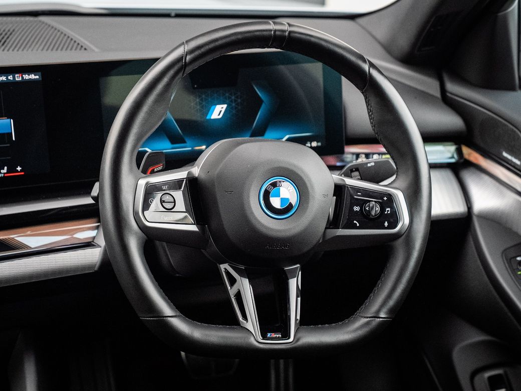2024 BMW i5
