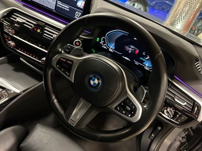 2022 BMW 5 Series