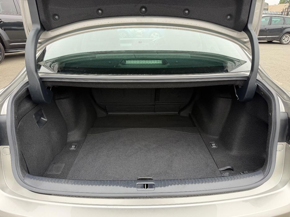 2018 Lexus IS 300h
