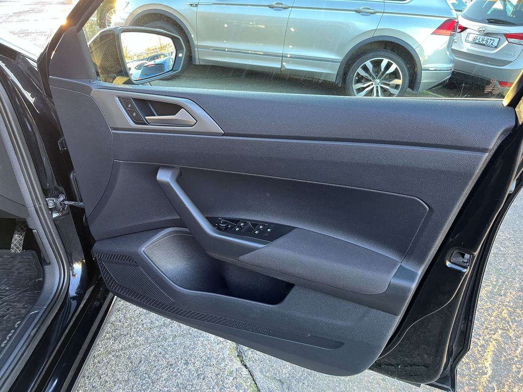 2019 Volkswagen Polo