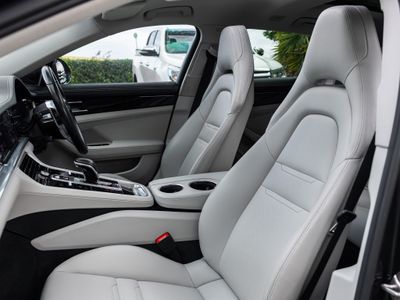 2019 Porsche Panamera