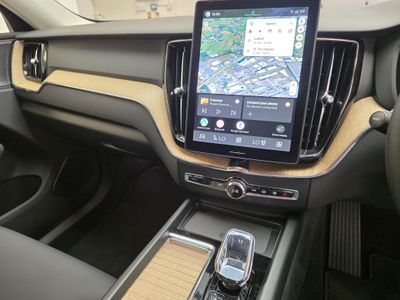 2025 Volvo XC60