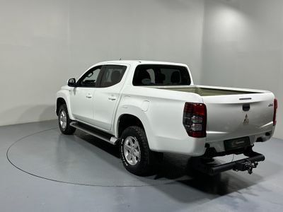 2020 Mitsubishi L200