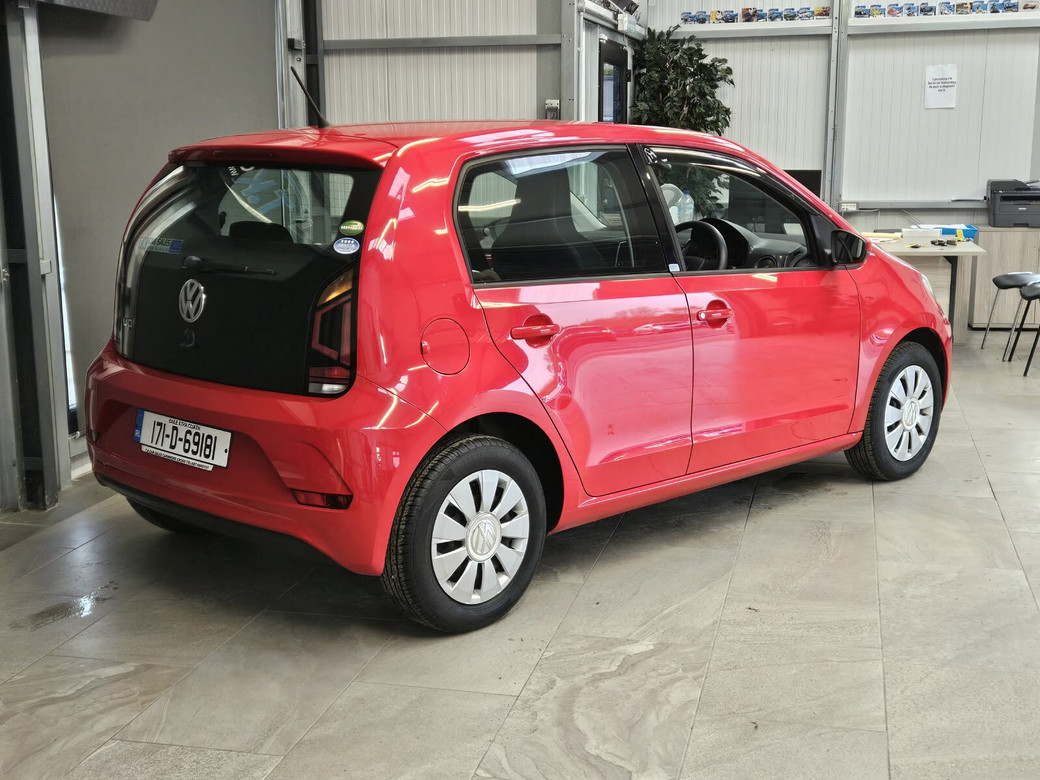 2017 Volkswagen up!