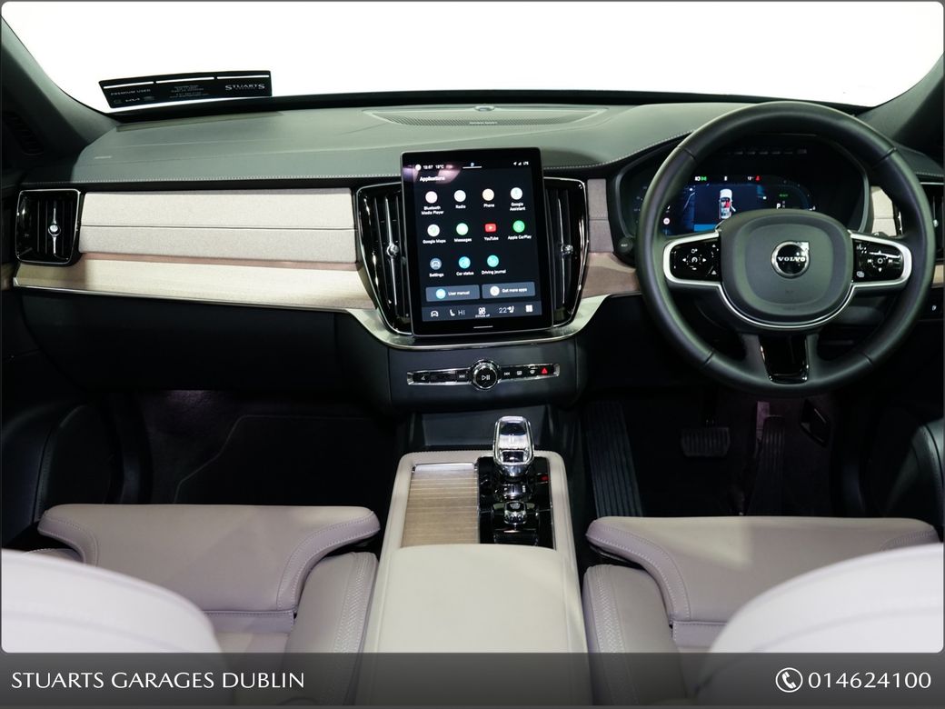 2025 Volvo XC90