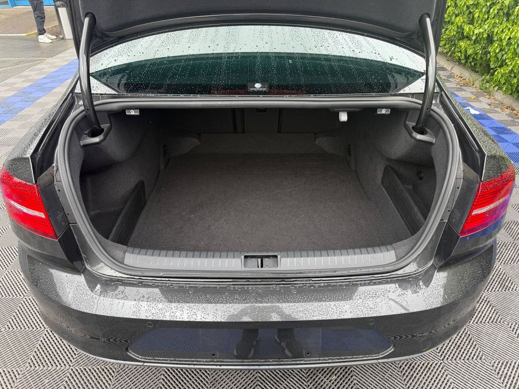 2019 Volkswagen Passat