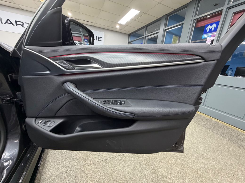 2022 BMW 5 Series