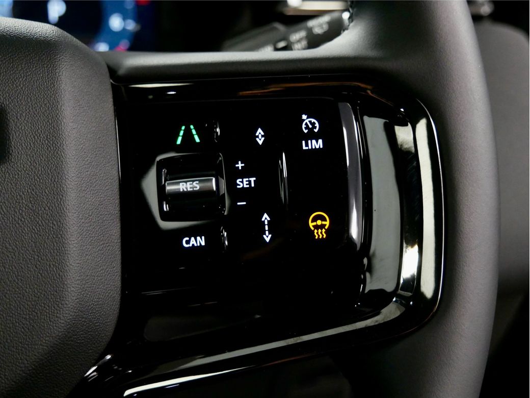 2025 Land Rover Range Rover Velar