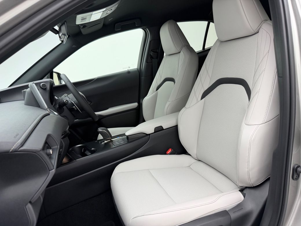 2026 Lexus UX 300e