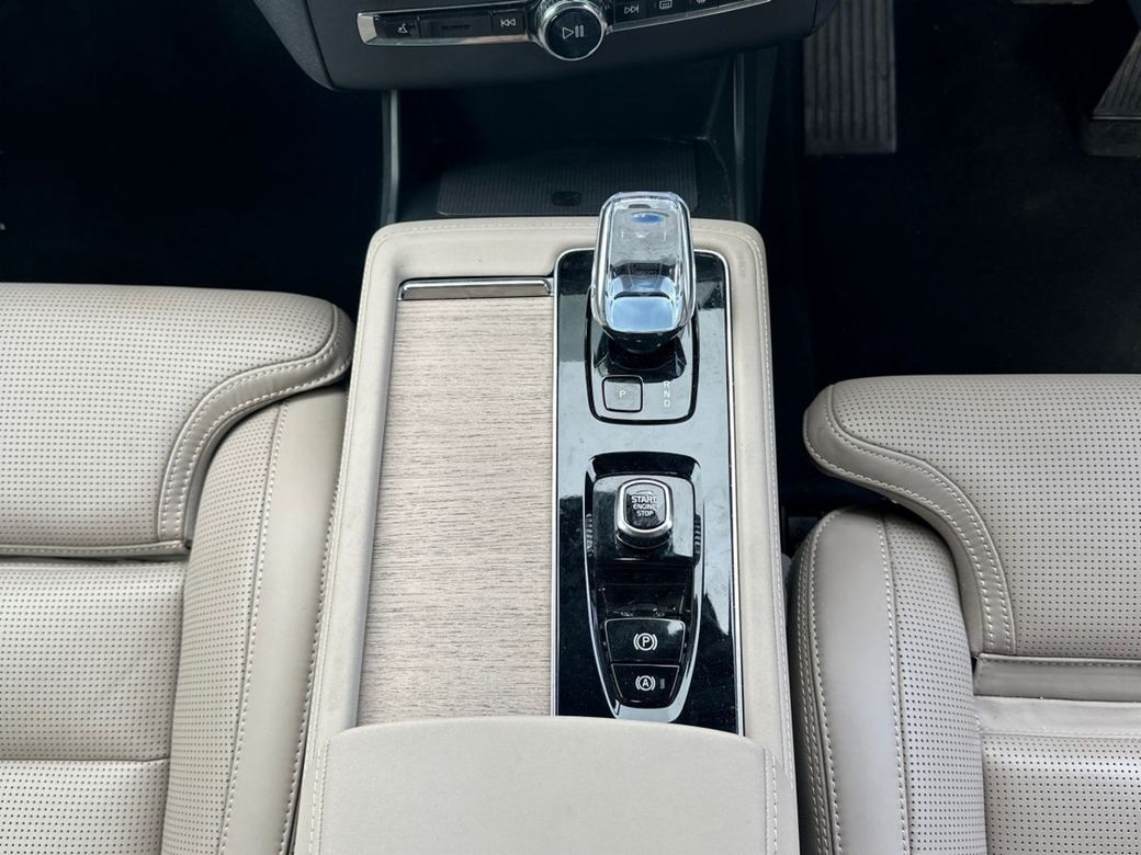 2025 Volvo XC90