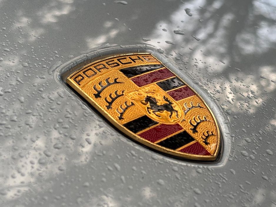2019 Porsche Cayman
