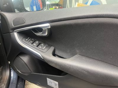 2018 Volvo V40