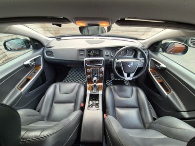 2017 Volvo V60 Cross Country