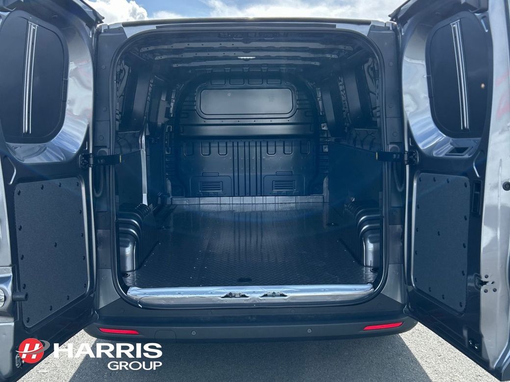 2025 Grey Maxus Deliver 7