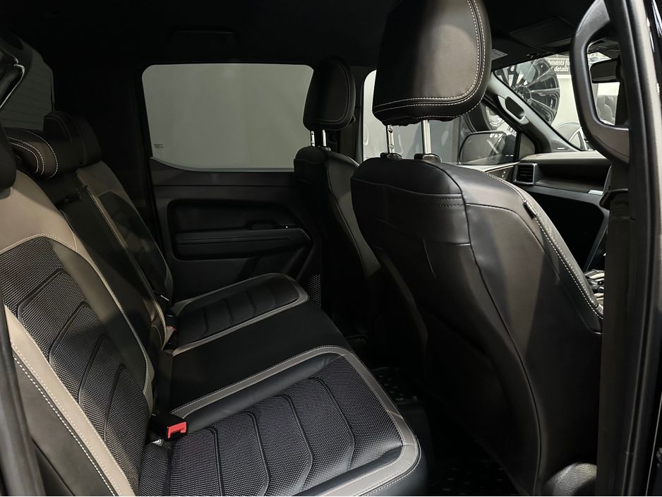 2023 Volkswagen Amarok