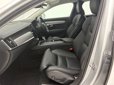 2021 Volvo S90