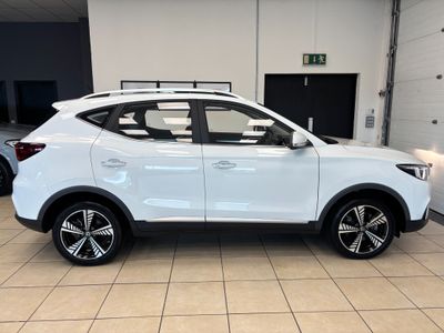 2021 MG ZS