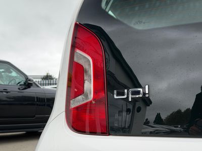 2015 Volkswagen up!