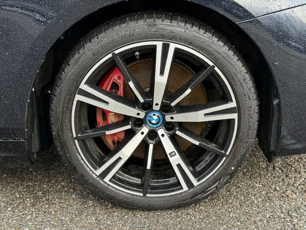 2025 BMW i5