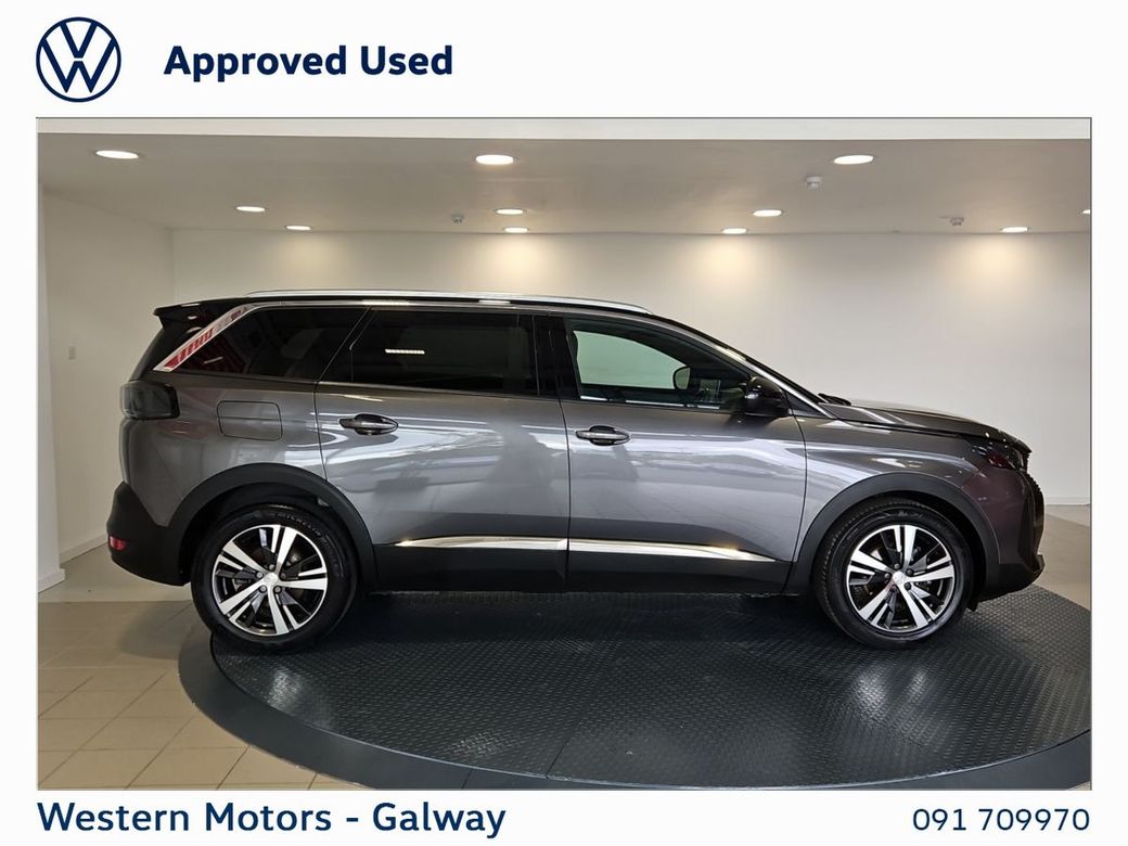 2025 Peugeot 5008