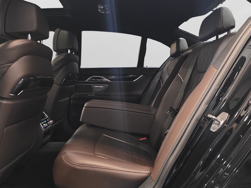 2016 BMW 7 Series