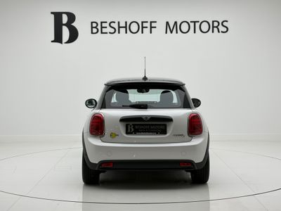2023 Mini Hatch