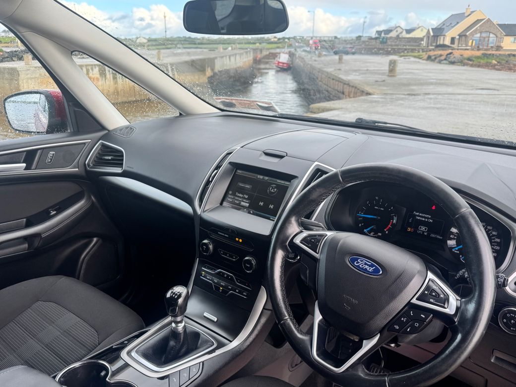 2016 Ford Galaxy