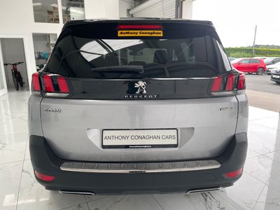 2021 Peugeot 5008