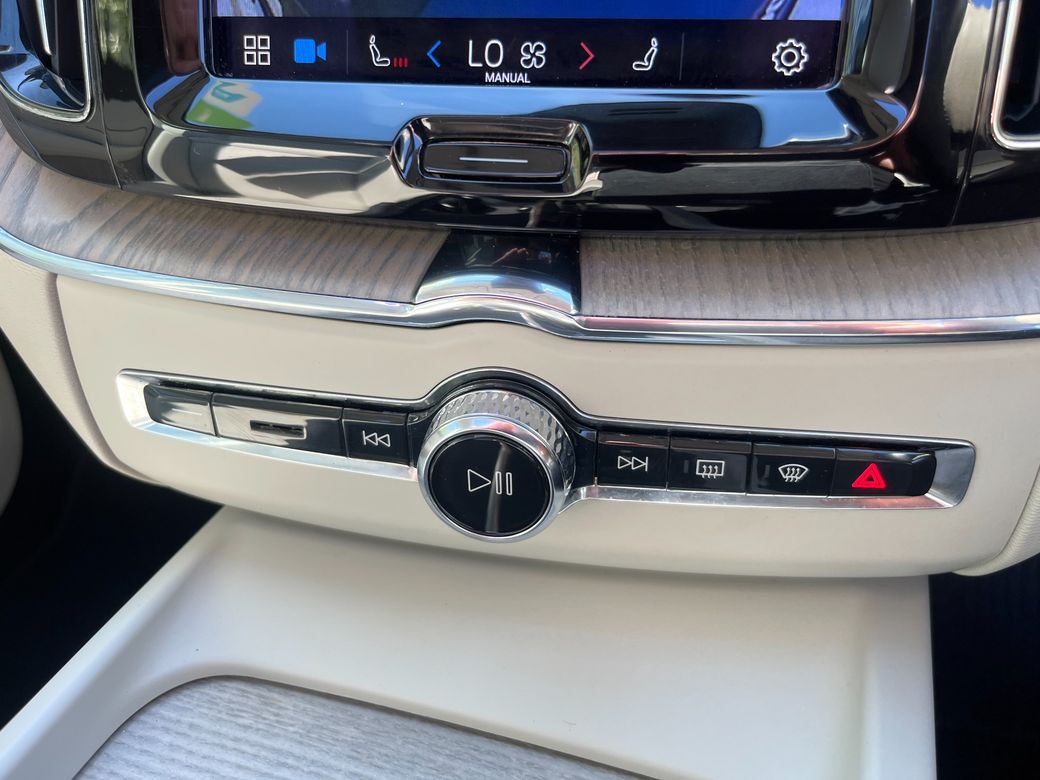 2023 Volvo XC60