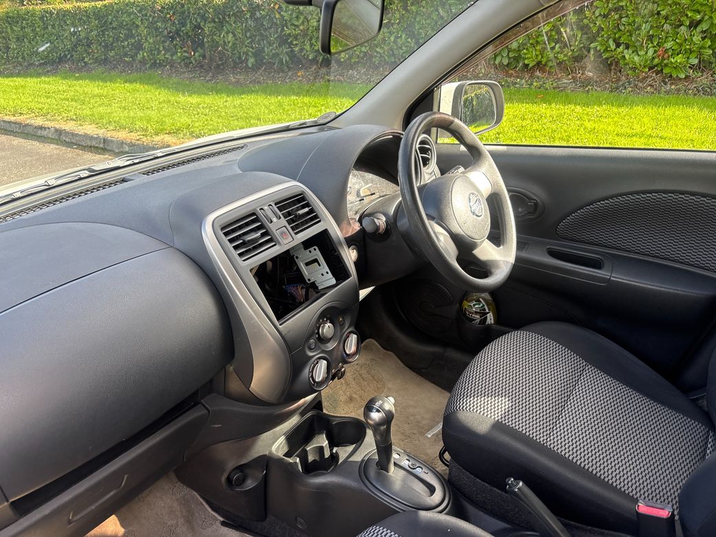 2017 Nissan March