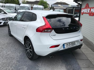 2017 Volvo V40
