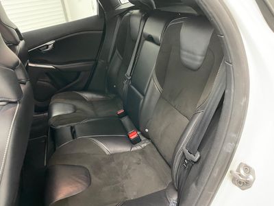 2016 Volvo V40