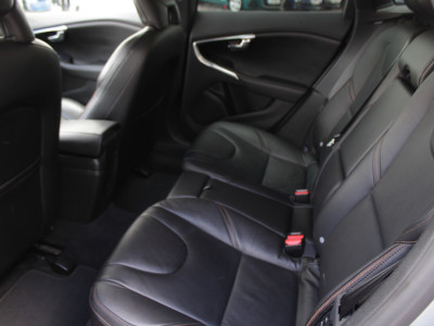2015 Volvo V40