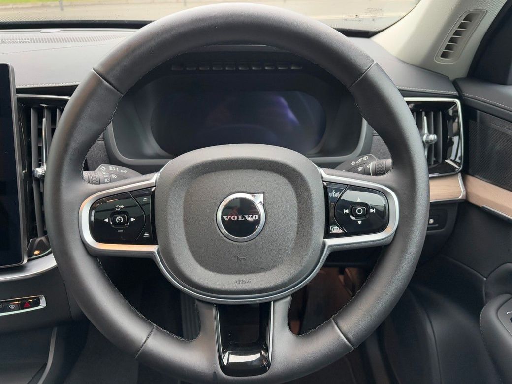 2025 Volvo XC90