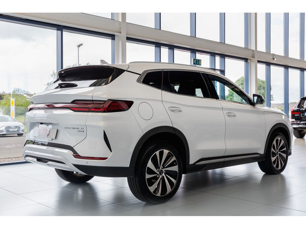 2025 BYD Seal U