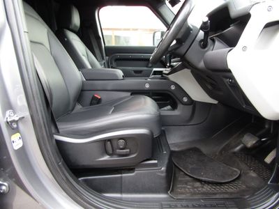 2023 Land Rover Defender