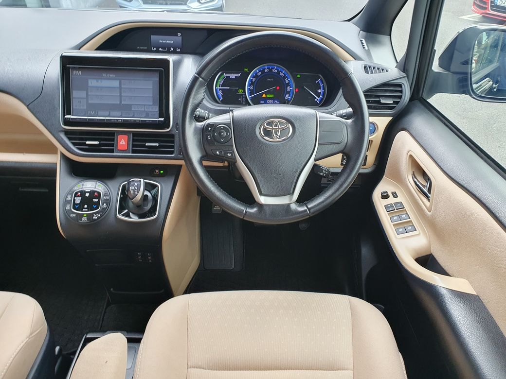 2014 Toyota Noah