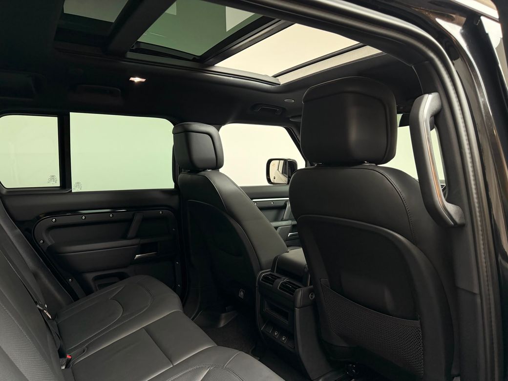 2025 Land Rover Defender