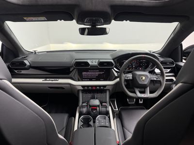 2025 Lamborghini Urus