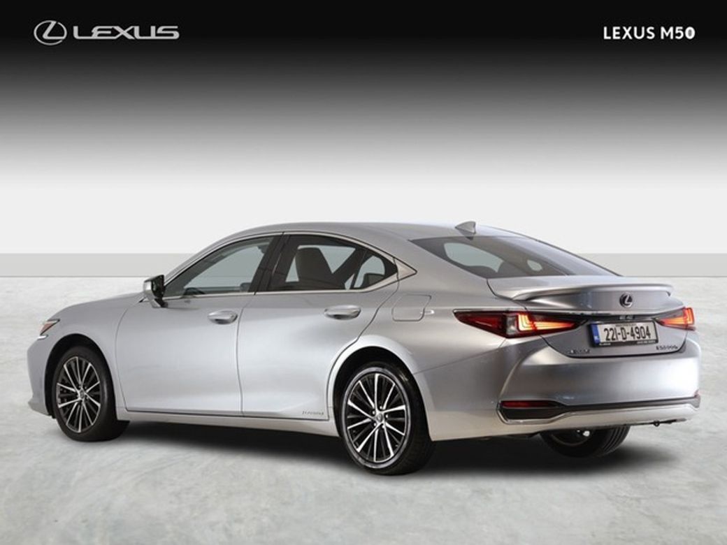 2022 Lexus ES 300h