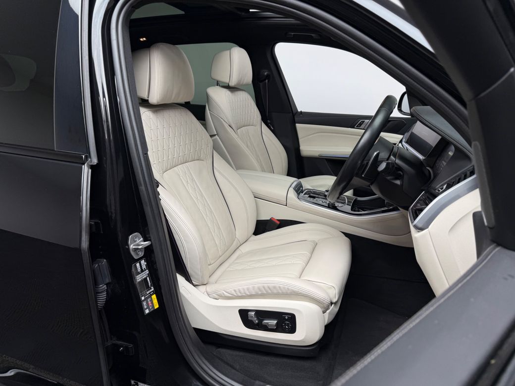2023 BMW X5