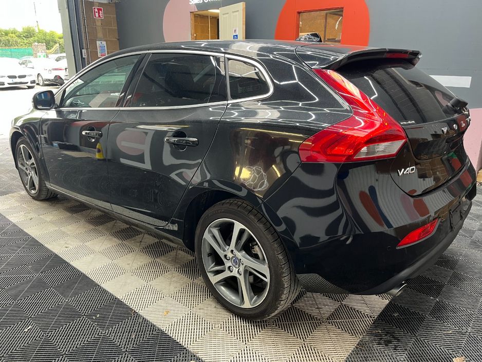 2016 Volvo V40