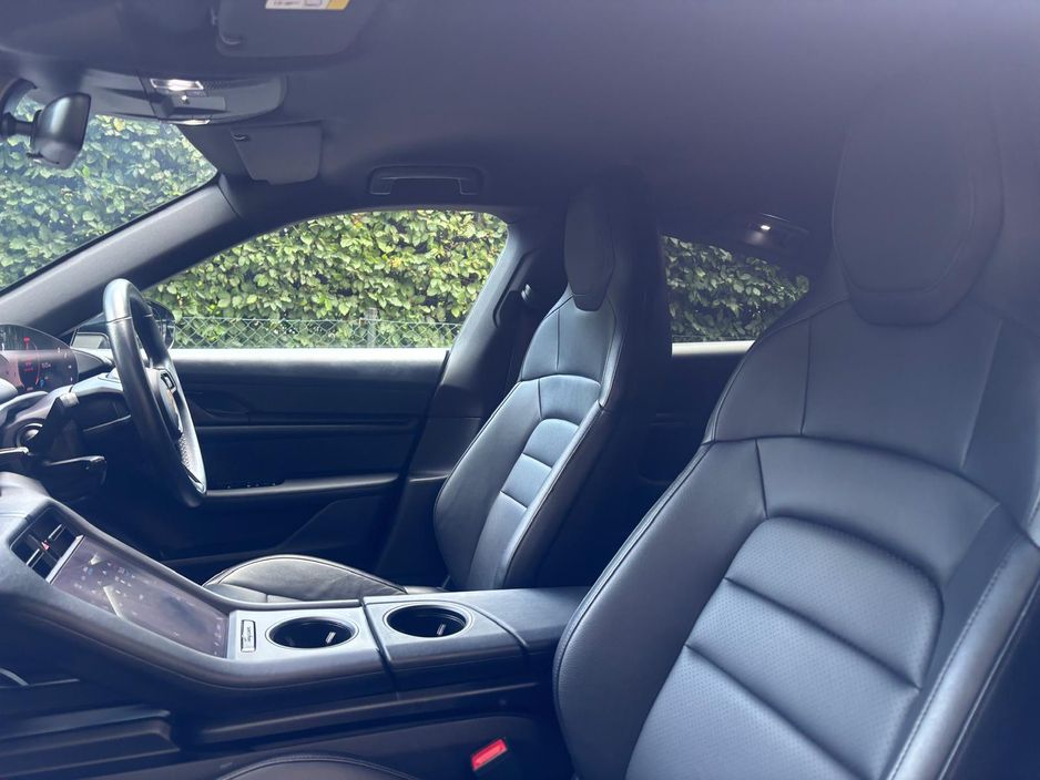 2023 Porsche Taycan