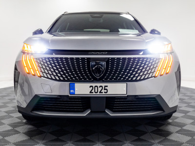 2025 Peugeot 5008