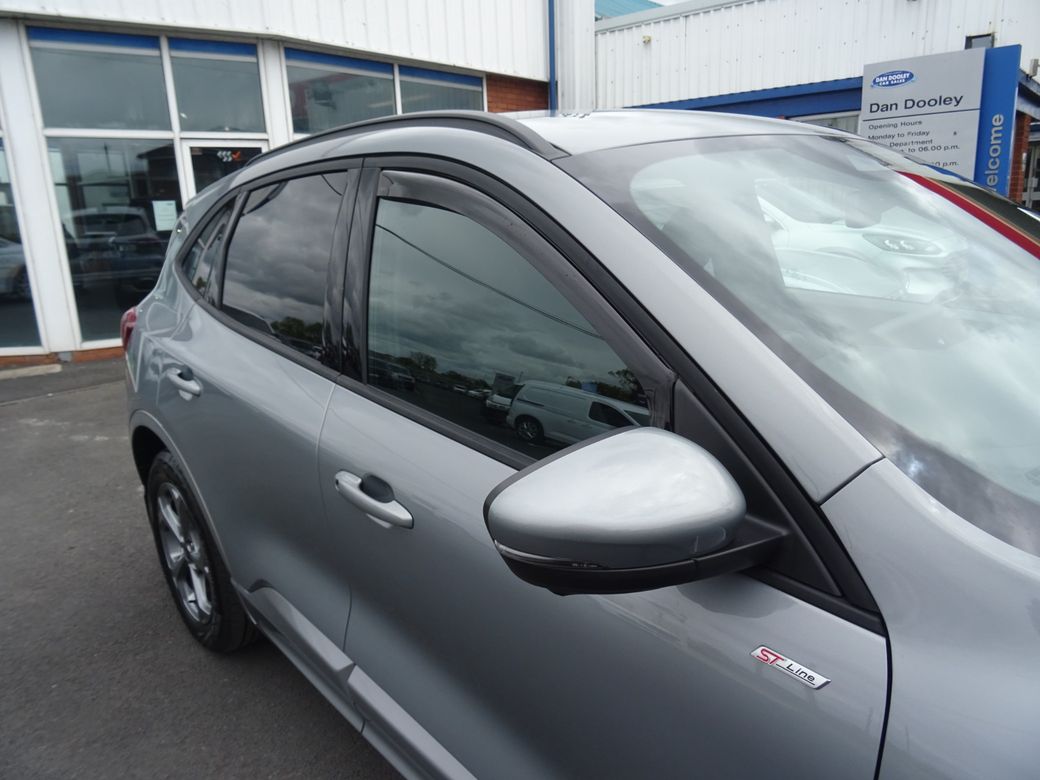 2025 Ford Kuga