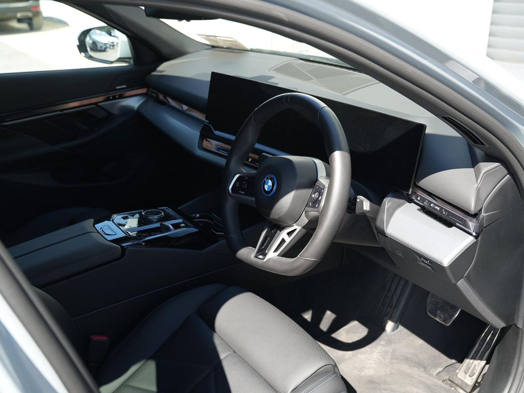 2025 BMW 5 Series