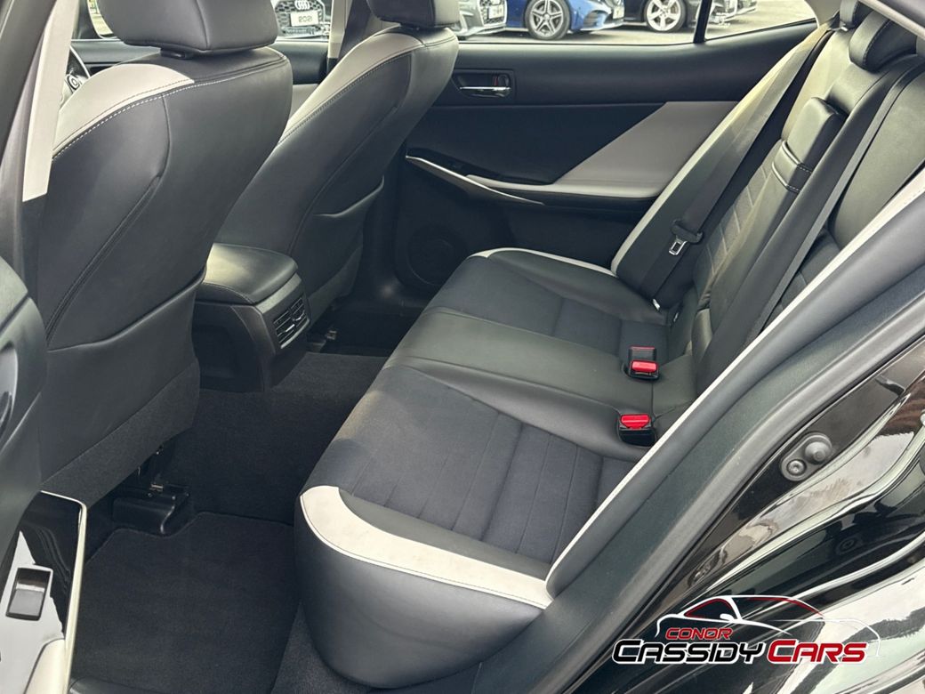 2016 Lexus IS