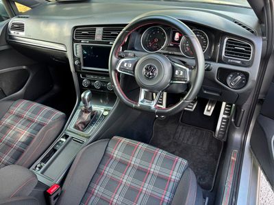2017 Volkswagen Golf