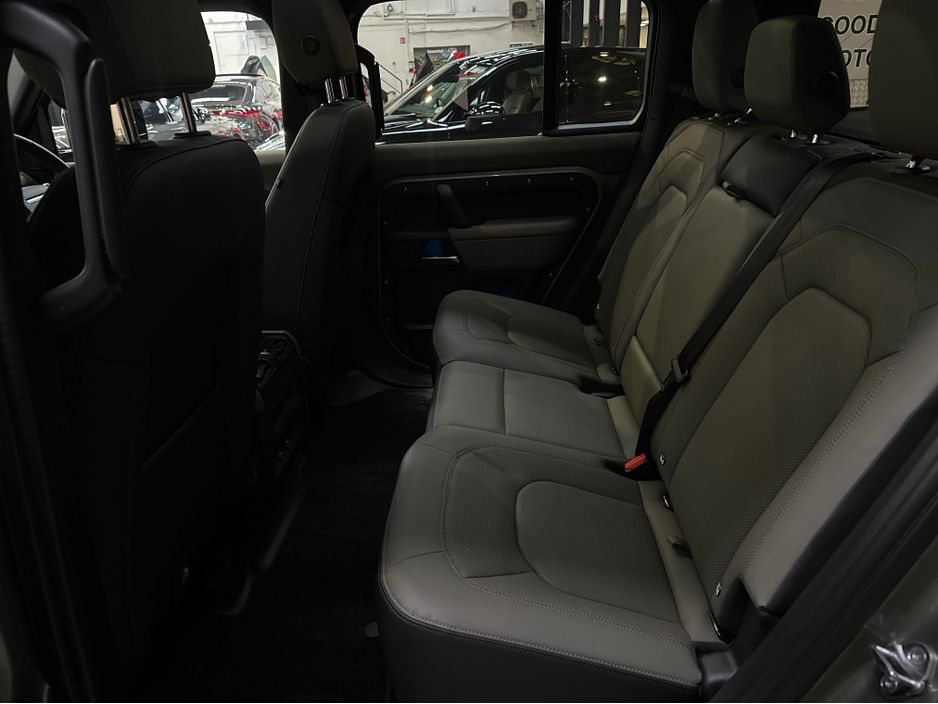 2025 Land Rover Defender